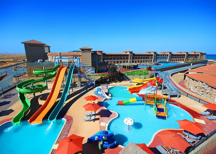 Coral Sea And Aqua Park Resort