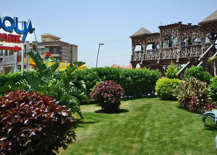 Coral Sea And Aqua Park 4*